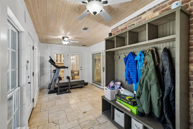 160 Cedarcrest Lane, Double Oak, TX 75077