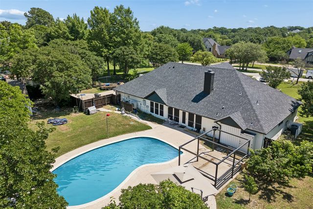 160 Cedarcrest Lane, Double Oak, TX 75077