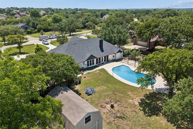 160 Cedarcrest Lane, Double Oak, TX 75077