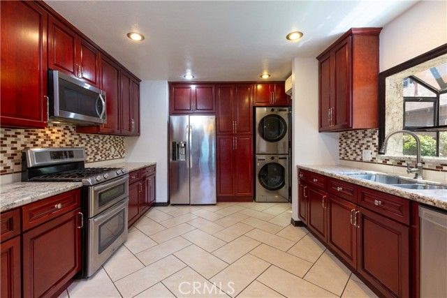 3654 Cerritos Avenue, Long Beach, CA 90807