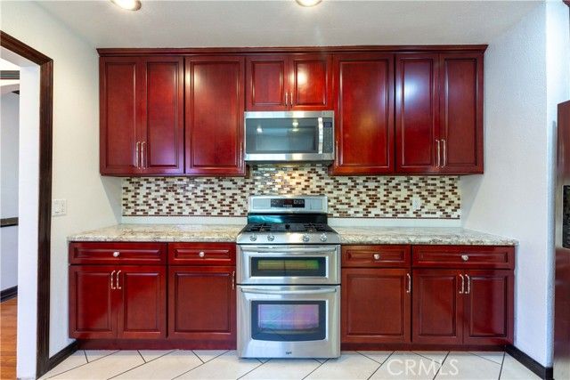 3654 Cerritos Avenue, Long Beach, CA 90807