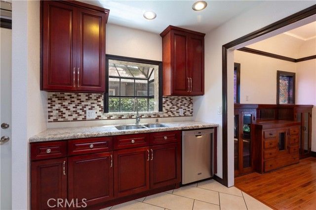 3654 Cerritos Avenue, Long Beach, CA 90807