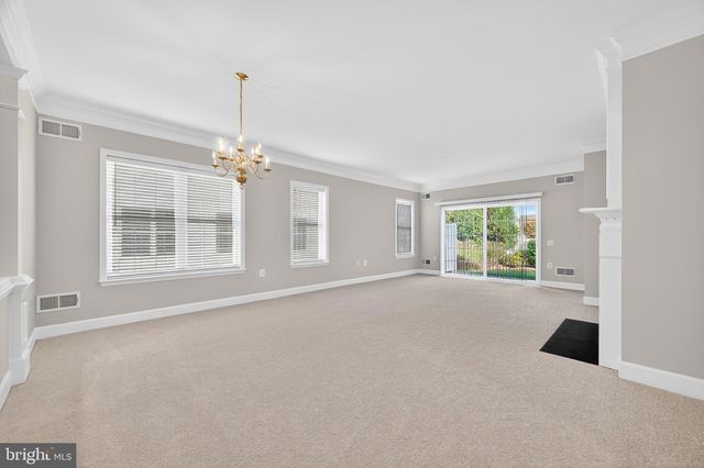 44472 OAKMONT MANOR SQ, Ashburn, VA 20147