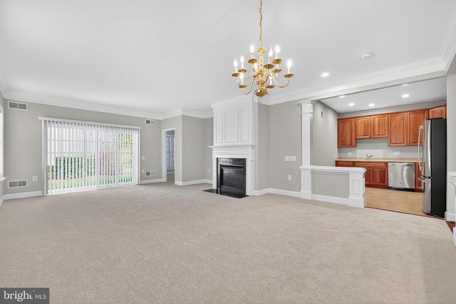 44472 OAKMONT MANOR SQ, Ashburn, VA 20147