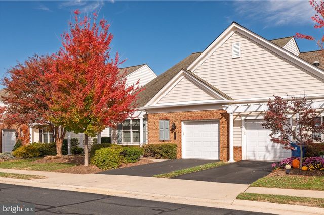 44472 OAKMONT MANOR SQ, Ashburn, VA 20147