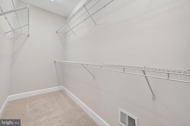 44472 OAKMONT MANOR SQ, Ashburn, VA 20147