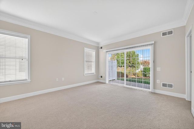 44472 OAKMONT MANOR SQ, Ashburn, VA 20147