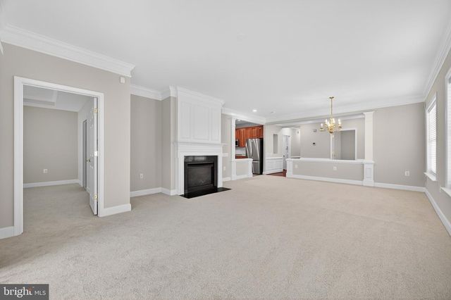 44472 OAKMONT MANOR SQ, Ashburn, VA 20147