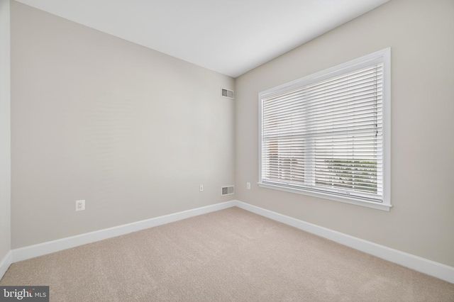 44472 OAKMONT MANOR SQ, Ashburn, VA 20147