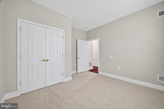 44472 OAKMONT MANOR SQ, Ashburn, VA 20147