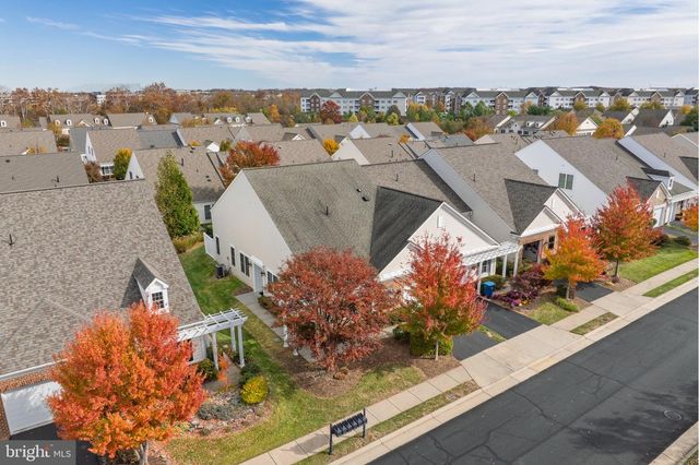 44472 OAKMONT MANOR SQ, Ashburn, VA 20147