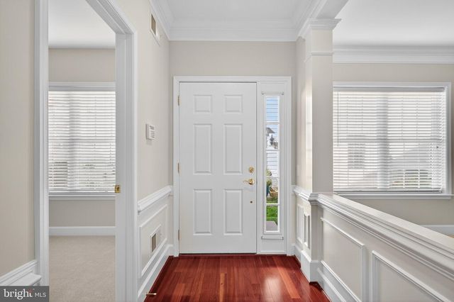 44472 OAKMONT MANOR SQ, Ashburn, VA 20147