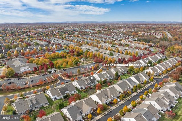 44472 OAKMONT MANOR SQ, Ashburn, VA 20147