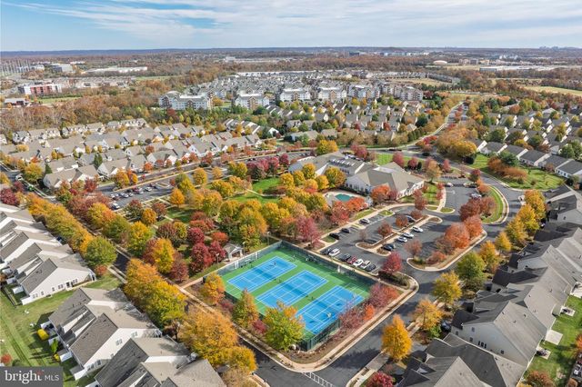 44472 OAKMONT MANOR SQ, Ashburn, VA 20147