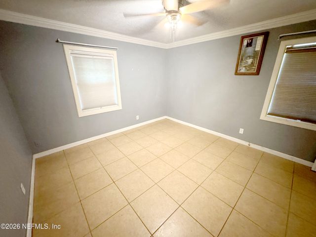1014 OLD WELAKA Road, Pomona Park, FL 32181