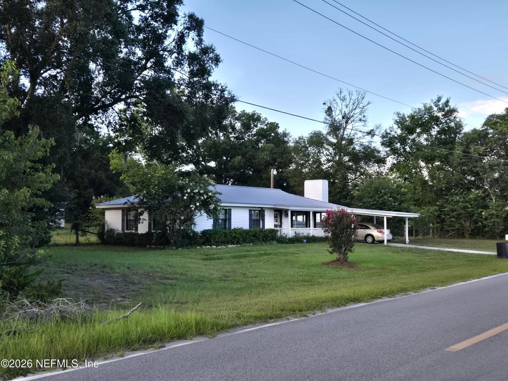 1014 OLD WELAKA Road, Pomona Park, FL 32181