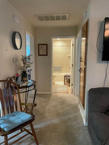 2105 Oakridge Drive, Ava, MO 65608