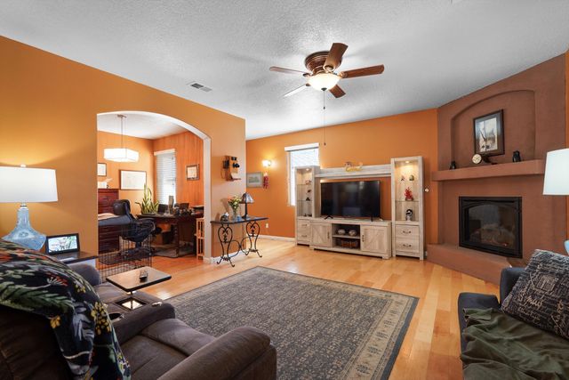 11909 Blue Ribbon Road SE, Albuquerque, NM 87123