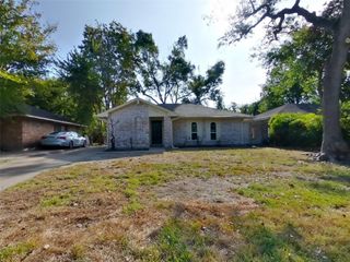 11054 Spottswood Drive, Houston, TX 77016