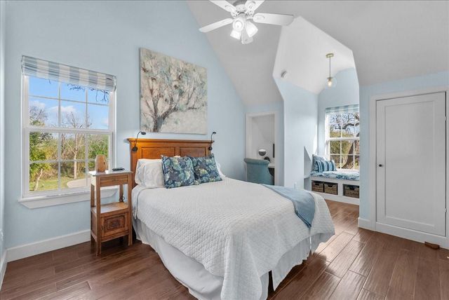 510 Shoreacres Boulevard, Shoreacres, TX 77571