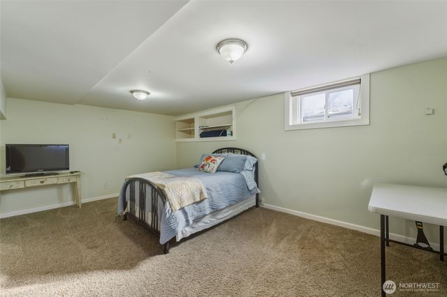 22 NW B Street, College Place, WA 99324