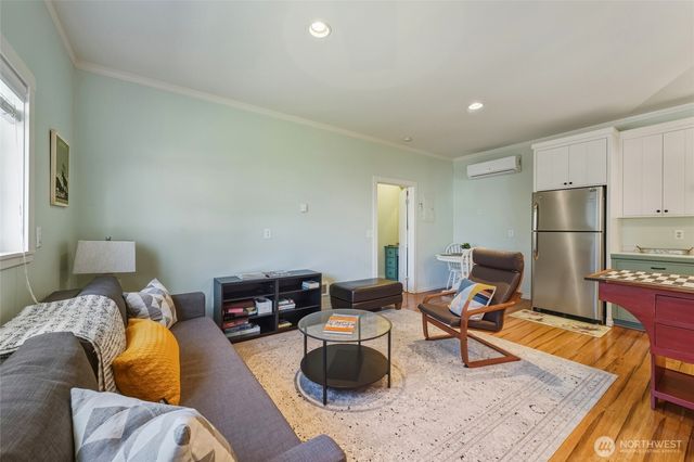 22 NW B Street, College Place, WA 99324