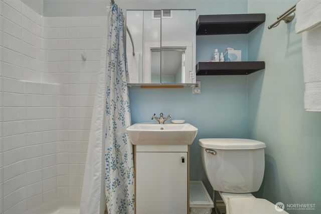 22 NW B Street, College Place, WA 99324