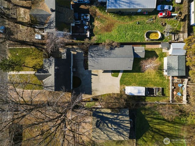 22 NW B Street, College Place, WA 99324