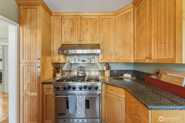 22 NW B Street, College Place, WA 99324