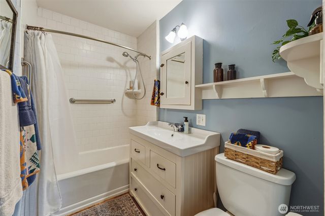 22 NW B Street, College Place, WA 99324