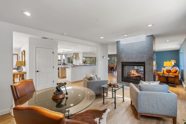 1801 & 1801A Calle De Sebastian, Santa Fe, NM 87505