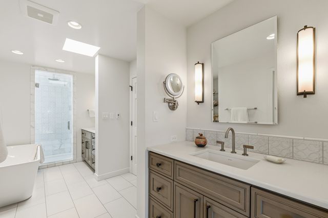 1801 & 1801A Calle De Sebastian, Santa Fe, NM 87505