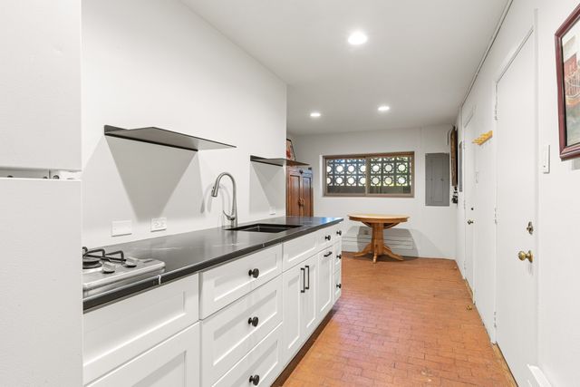 1801 & 1801A Calle De Sebastian, Santa Fe, NM 87505