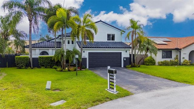 5900 York Ln, Davie, FL 33331