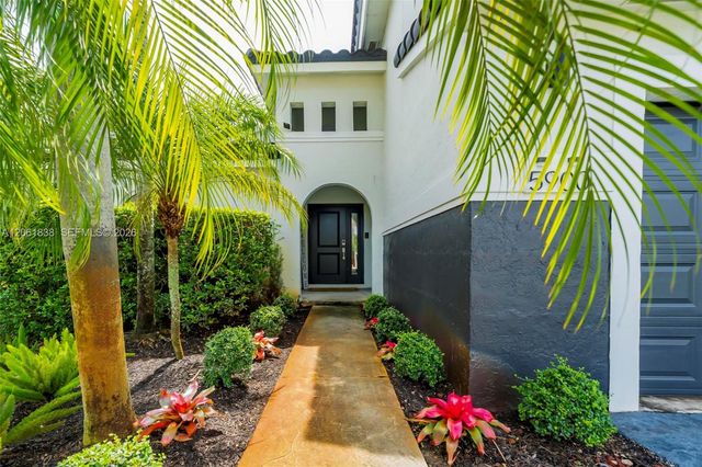 5900 York Ln, Davie, FL 33331