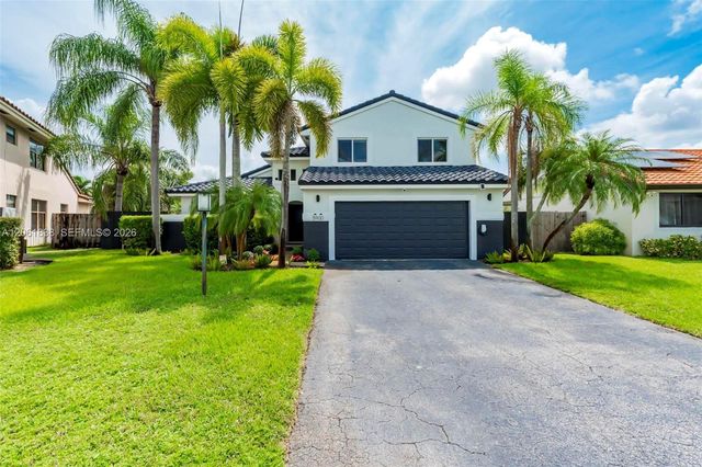 5900 York Ln, Davie, FL 33331