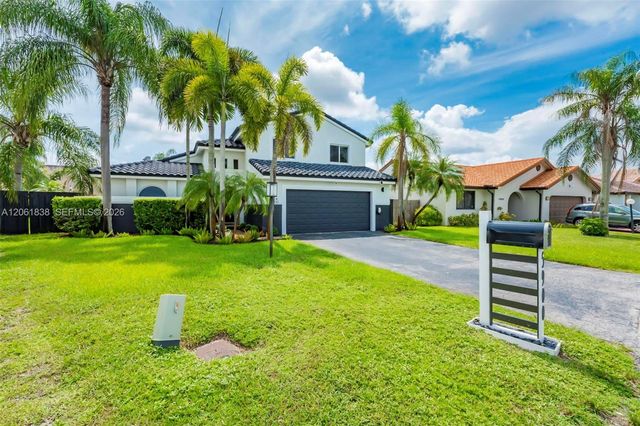 5900 York Ln, Davie, FL 33331