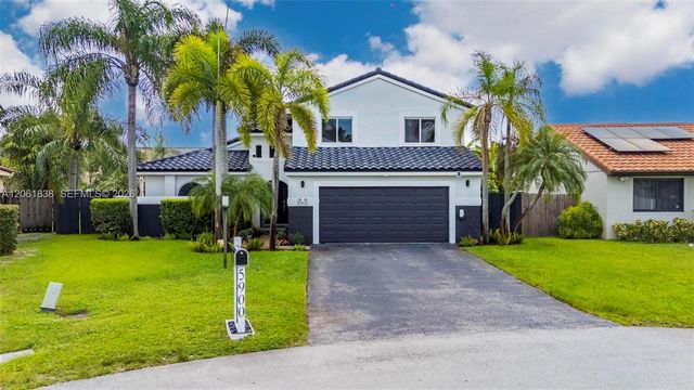 5900 York Ln, Davie, FL 33331