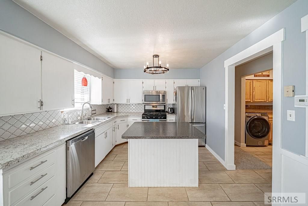 Image 16 of property listing at 4665 E Bailey Lane, Ammon, ID 83406