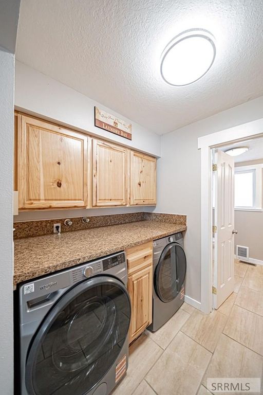 Image 25 of property listing at 4665 E Bailey Lane, Ammon, ID 83406