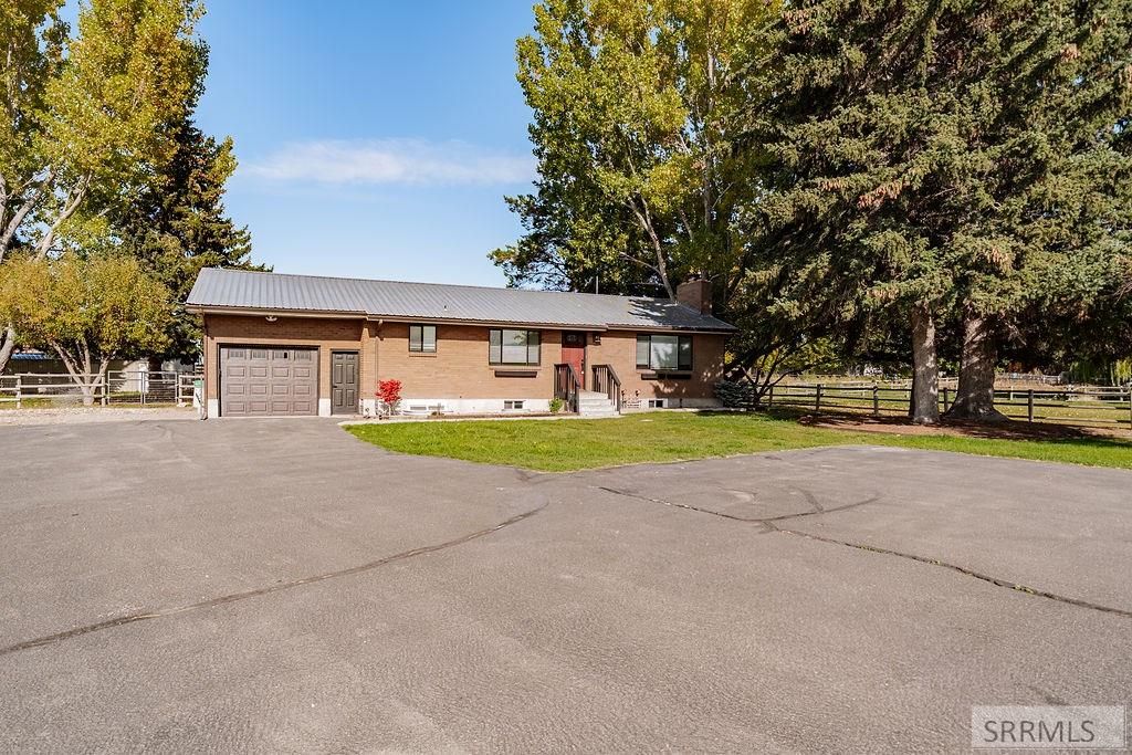 Image 3 of property listing at 4665 E Bailey Lane, Ammon, ID 83406