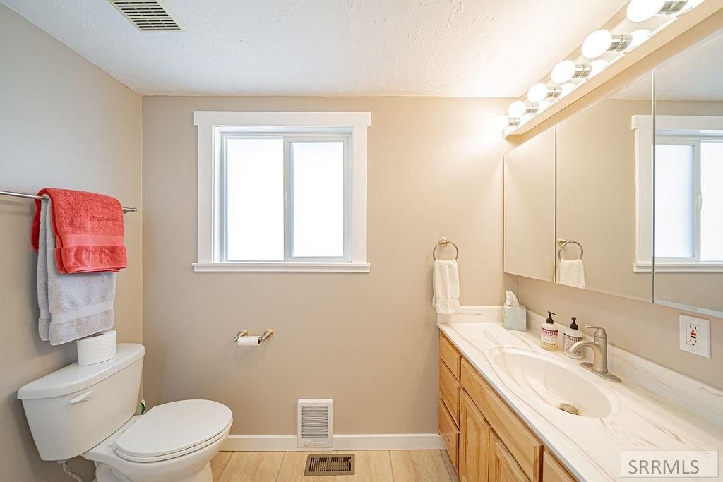 Image 51 of property listing at 4665 E Bailey Lane, Ammon, ID 83406