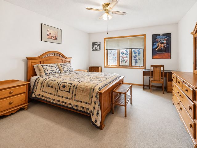 5320 N Lowell Avenue 205, Chicago, IL 60630