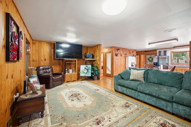 3700 River Drive, Richmond, KY 40475