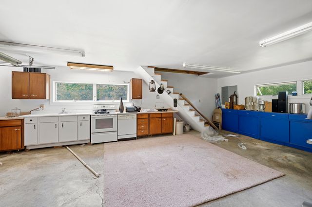 3700 River Drive, Richmond, KY 40475