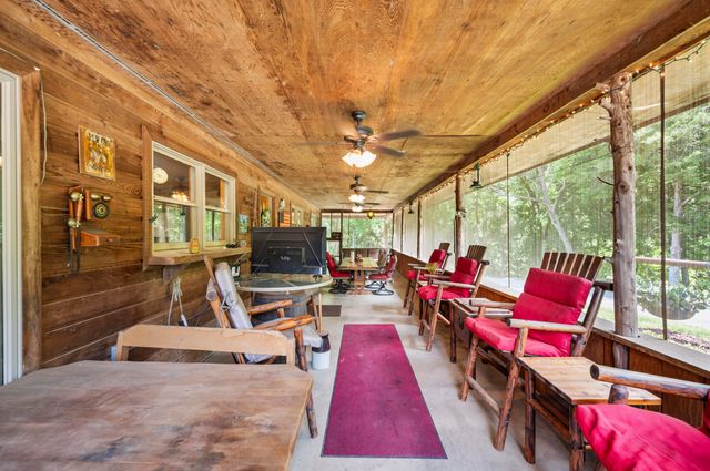 3700 River Drive, Richmond, KY 40475