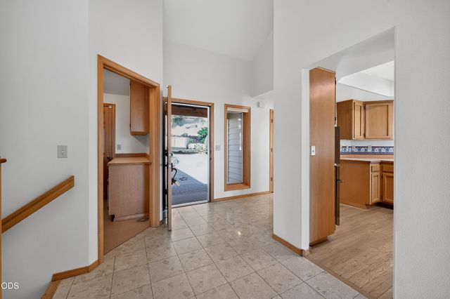 1573 NW City View Drive, Bend, OR 97703
