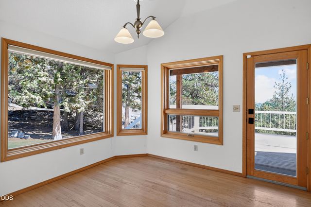1573 NW City View Drive, Bend, OR 97703