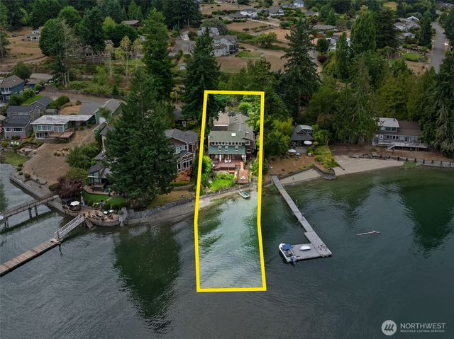 225 3rd Court, Fox Island, WA 98333