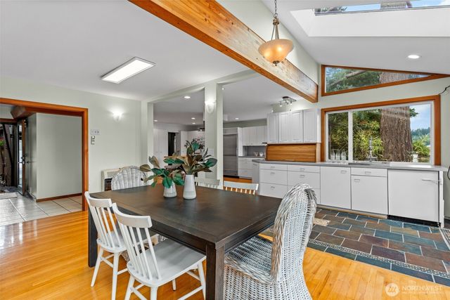 225 3rd Court, Fox Island, WA 98333